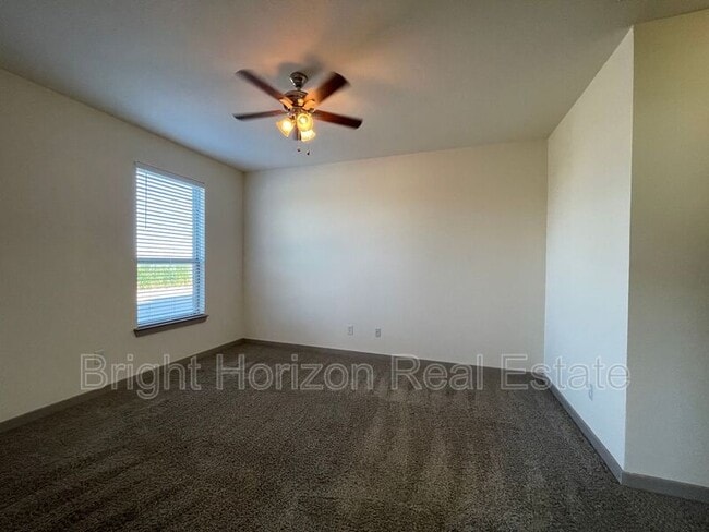 Building Photo - 3629 Valley Vista Dr