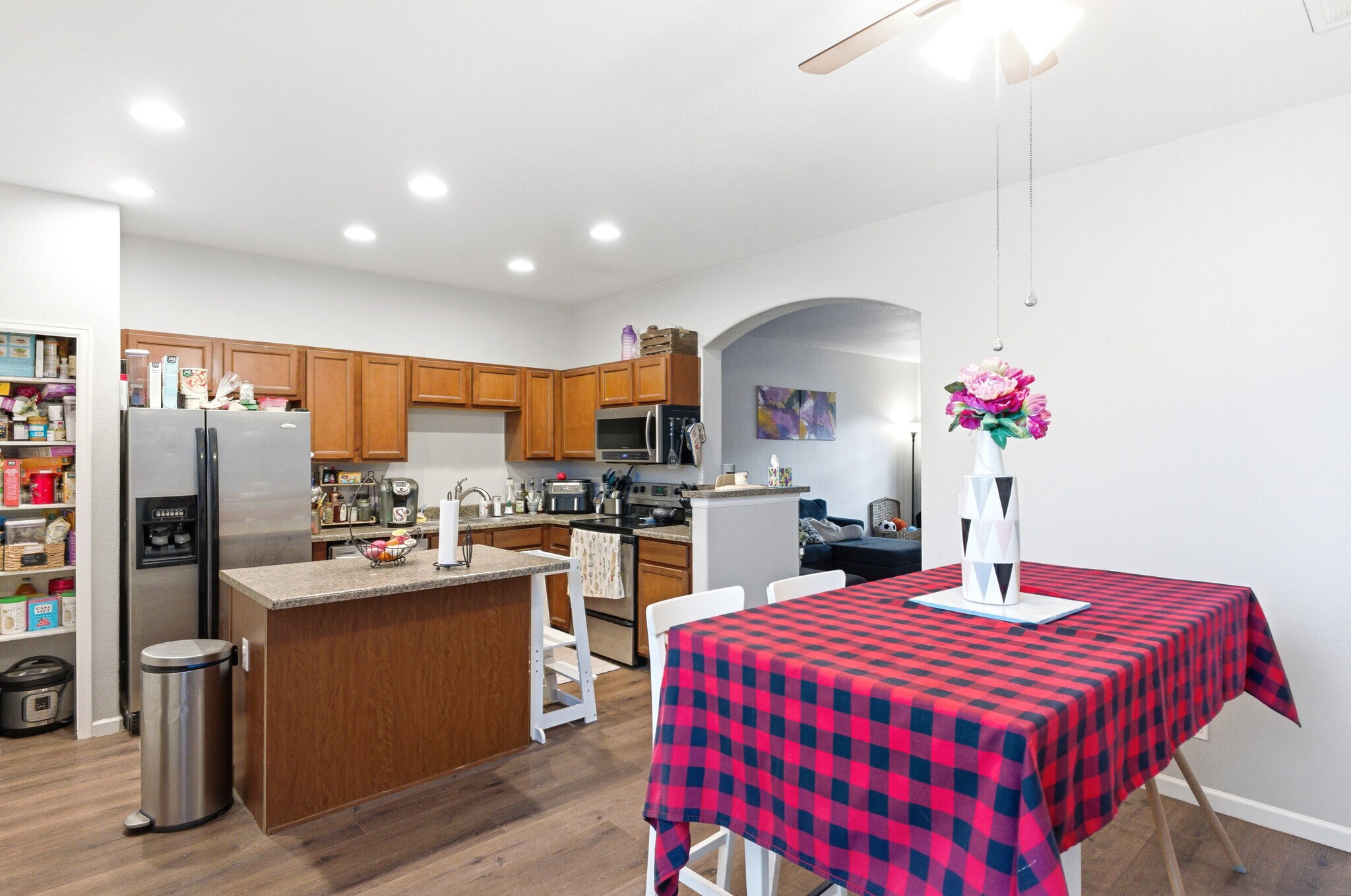 Building Photo - 12774 Jasmine Ct