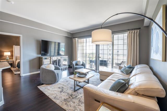 Building Photo - 3225 Turtle Creek Blvd Blvd