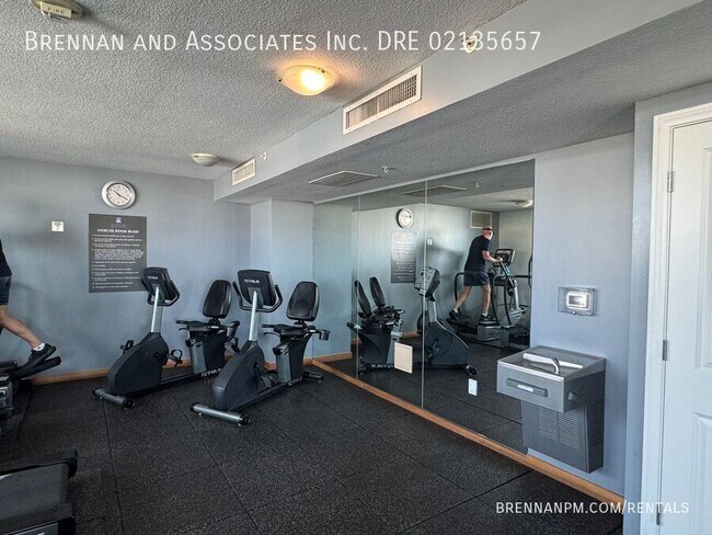 Building Photo - 850 Beech St