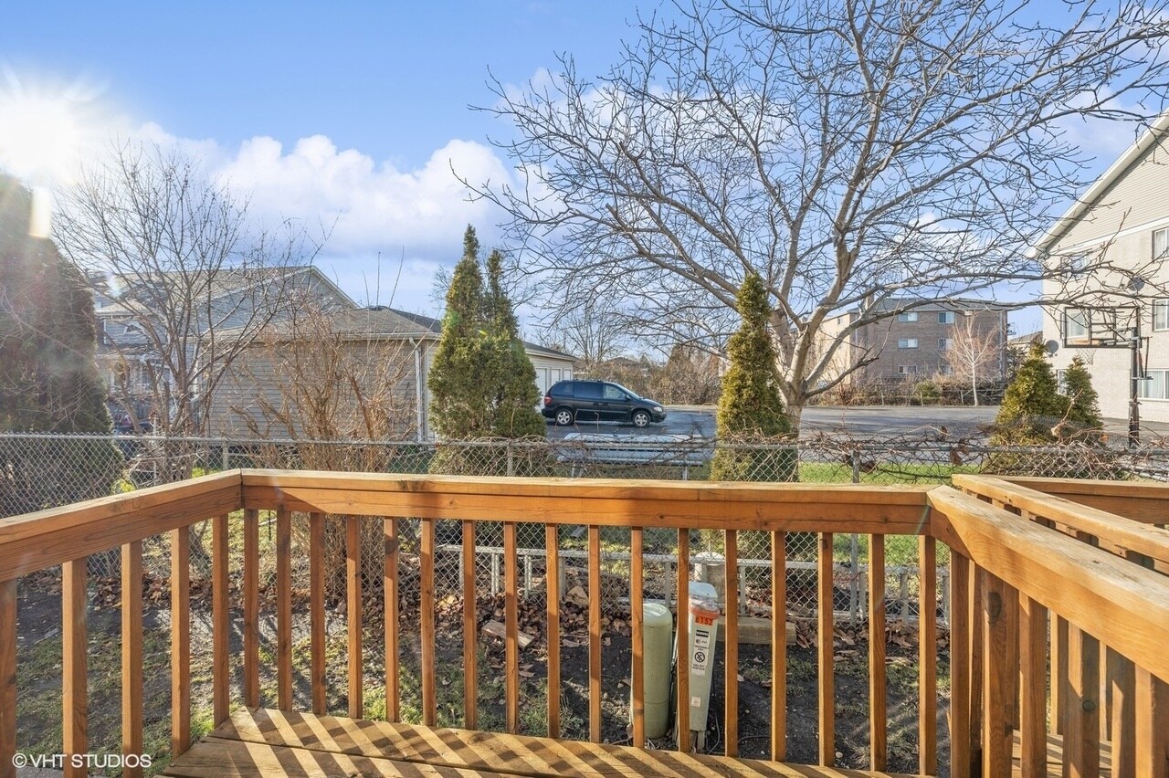 Building Photo - 8152 Daniel Dr