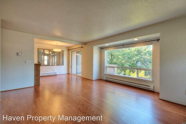 Building Photo - 3 br, 2 bath House - 715 143rd Ave NE Apt H30