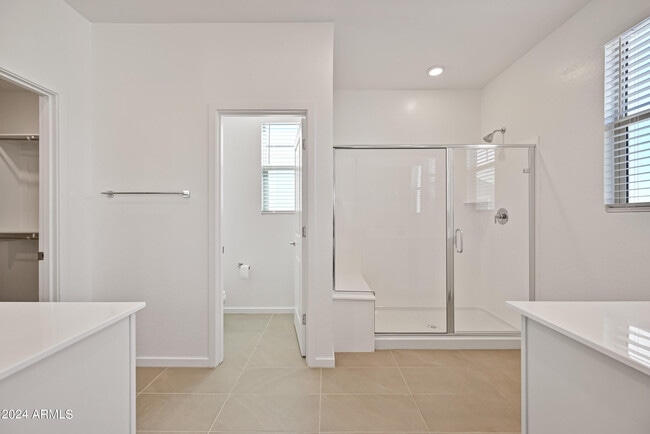 Building Photo - 4816 S Ferric