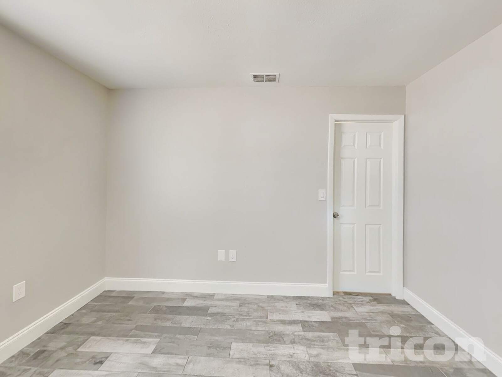 Building Photo - 10391 Lear St