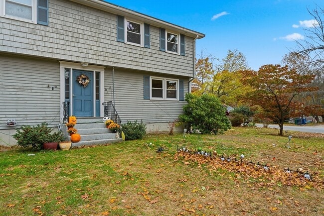 Building Photo - 4 Sandberg Rd