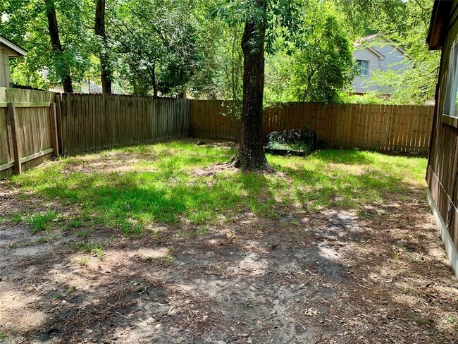 Building Photo - 22 N Wavy Oak Cir