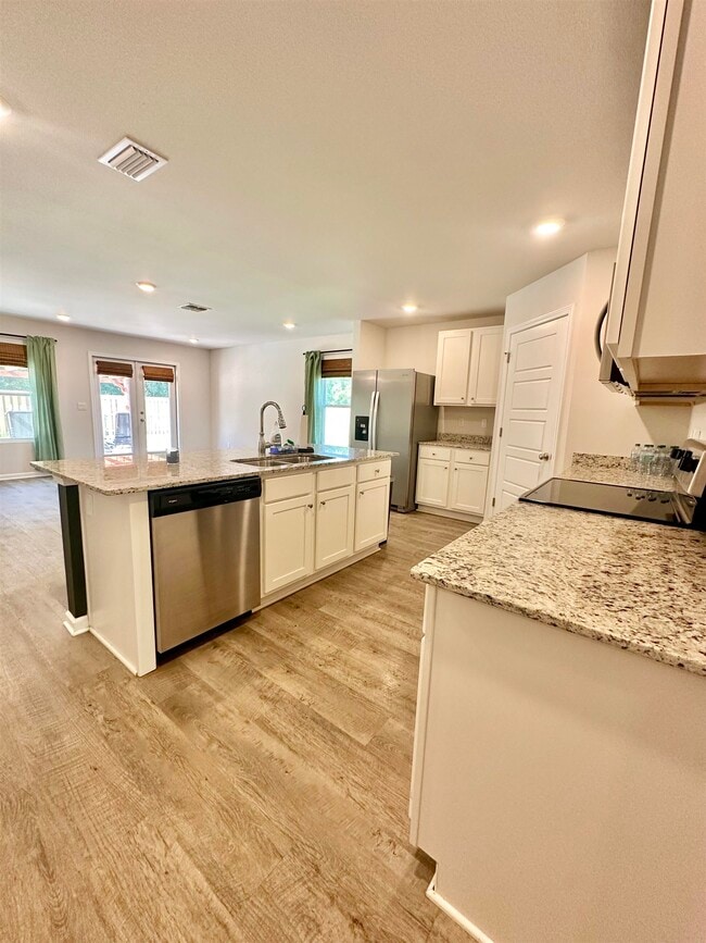 Building Photo - 26 Gray Fox Ct
