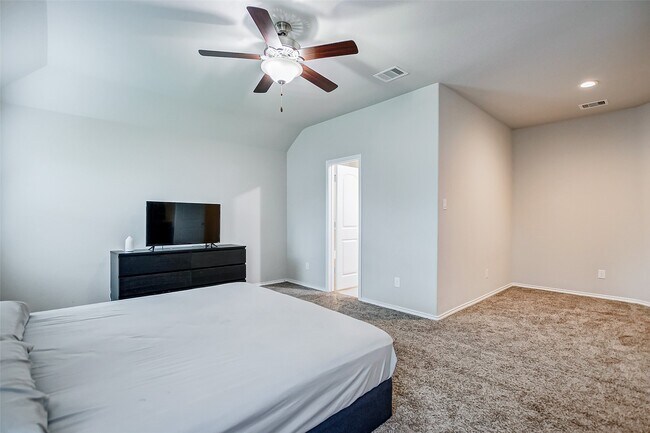 Building Photo - 23819 Padova Gardens Dr