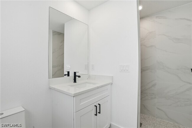 Building Photo - 3903 15th St SW