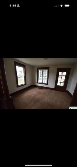 Building Photo - 523 S Greenwood Ave