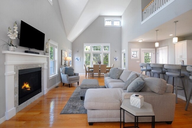 Building Photo - 19 Brigham Farm Ln