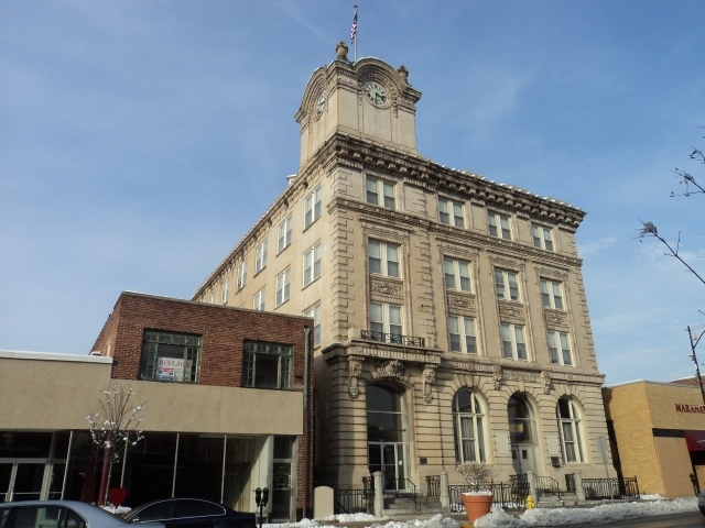 Building Photo - City Clock