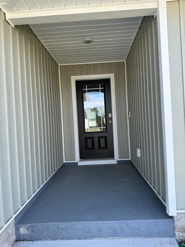 Building Photo - Rivers Landing Subdivision 3 bedroom 2 Bat...