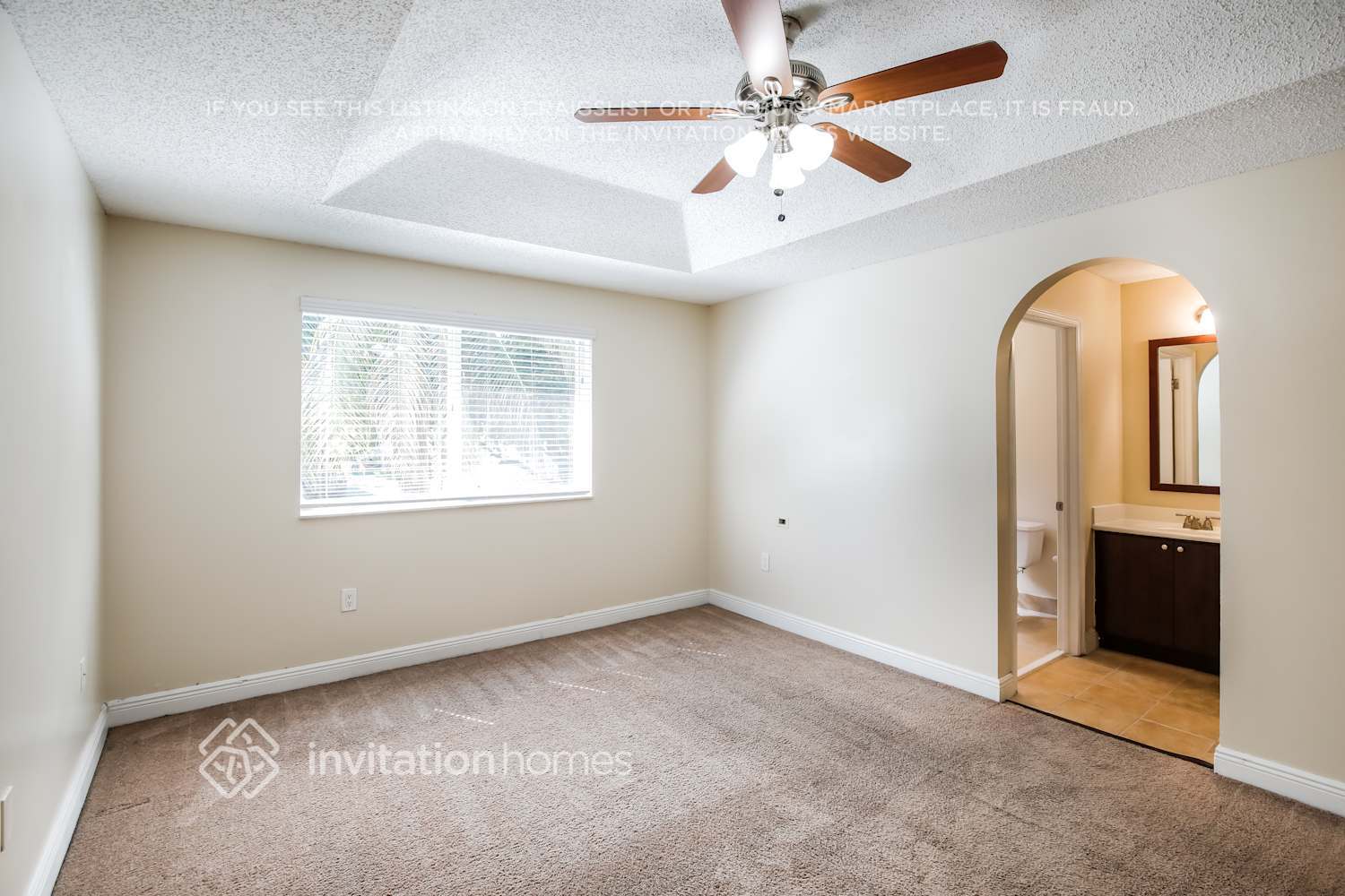 Building Photo - 8852 SW 215th Ln