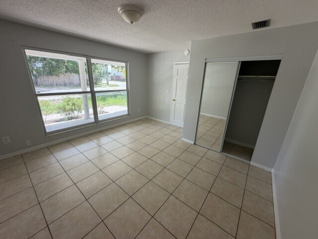 Building Photo - 3850 University Club Blvd