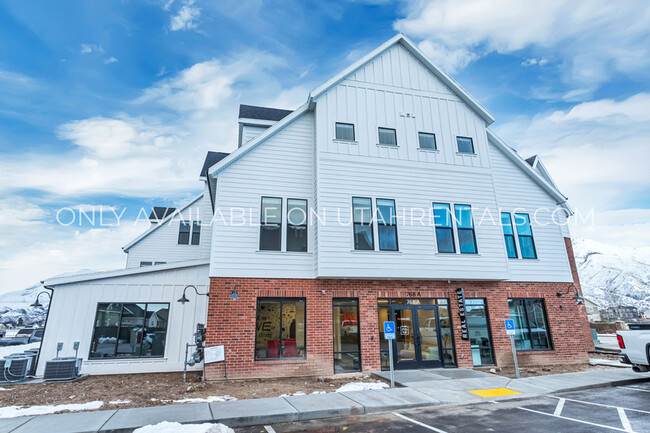 Building Photo - 768 S 1600 W