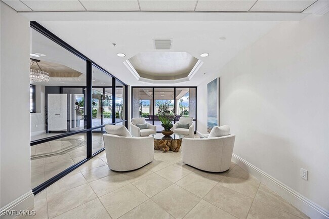 Building Photo - 520 S Collier Blvd