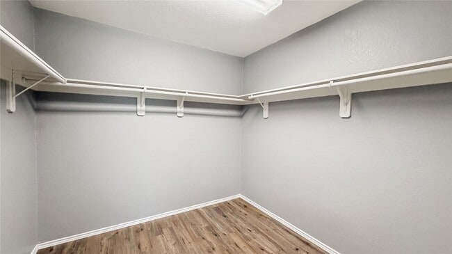 Building Photo - 22807 Sherioaks Ln