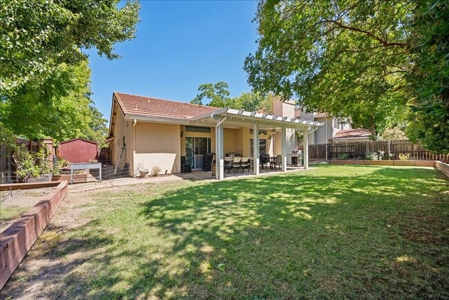Building Photo - 206 Bowden Ct