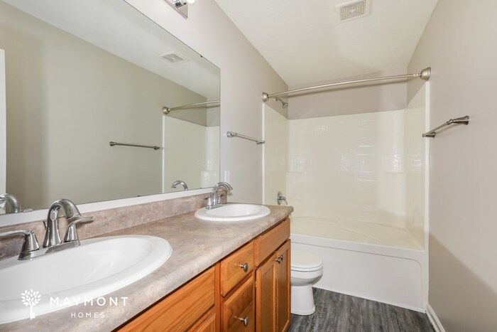 Building Photo - 3009 W Sampler St