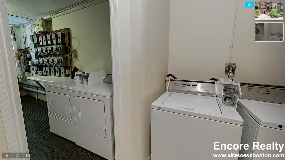 Building Photo - 1063 Beacon St