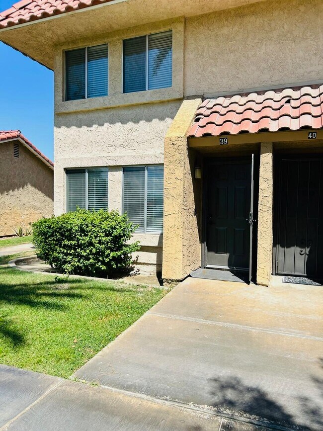 Primary Photo - 82567 Ave 48 Ave