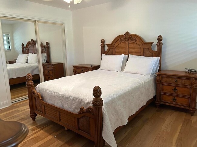 Building Photo - 625 NW North River Dr