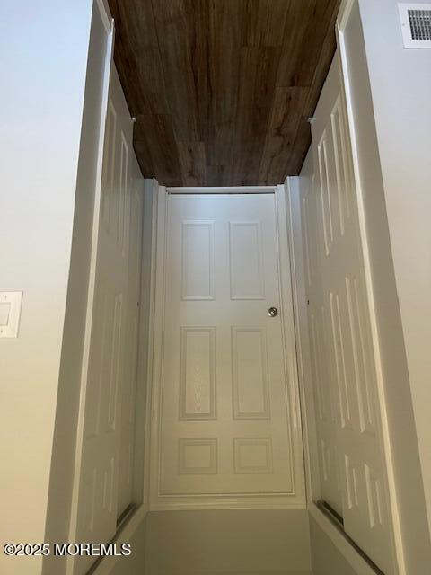 Building Photo - 15 White Oak Ct