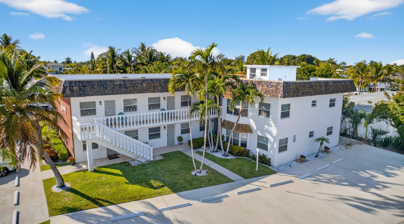 Building Photo - 206 Inlet Way