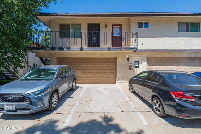 Building Photo - 2044 N Avenida Vista Del Monte