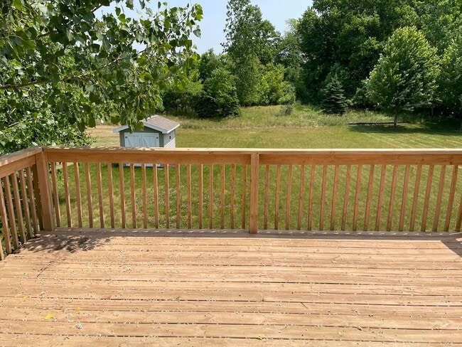 Building Photo - Spacious 5-Bedroom Home on Quiet Cul-de-Sac – Northeast Grand Rapids – Pet Friendly!