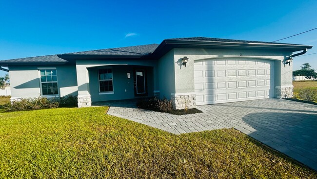 Primary Photo - Cape Coral - Newer Single-Family Home - 3 ...