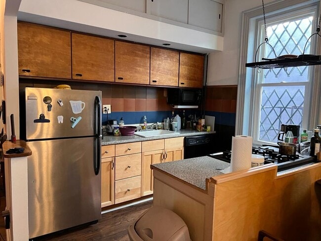 Building Photo - 759 Corinthian Ave