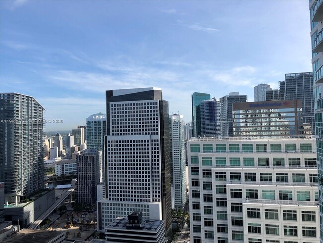 Building Photo - 951 Brickell Ave