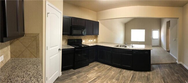 Building Photo - 3201 Ortman Dr