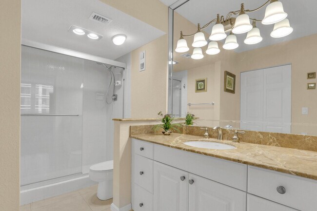 Building Photo - 5440 N Ocean Dr
