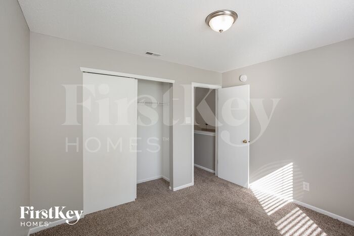 Building Photo - 2235 Collins Way