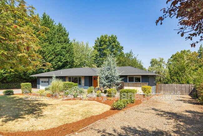 Building Photo - 5301 SE Welch Rd