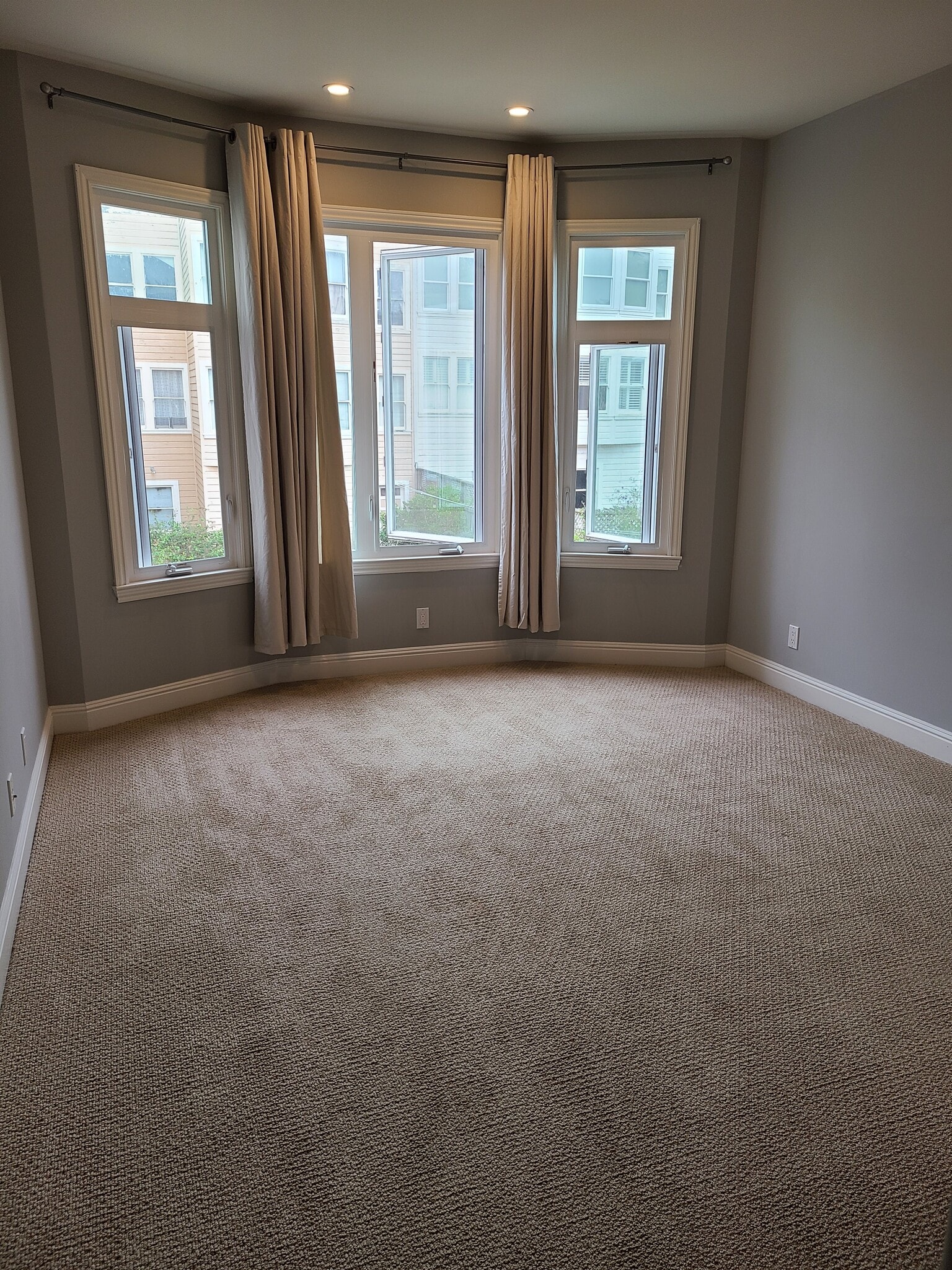 Bed 1 - 824 26th Ave
