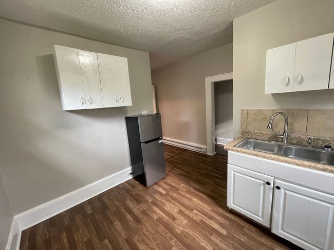 Building Photo - SH341-319 Clegg