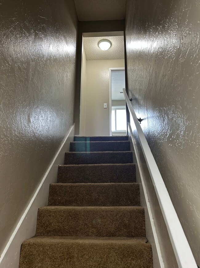 Building Photo - (894) 5th Ave Tri-Plex - 2 Bedroom / 1.5 B...