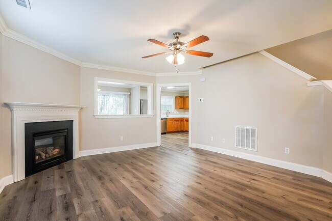 Building Photo - 5001 Satinwood Dr