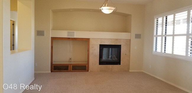 Building Photo - 3 br, 2 bath House - 14032 E Cavedale Dr