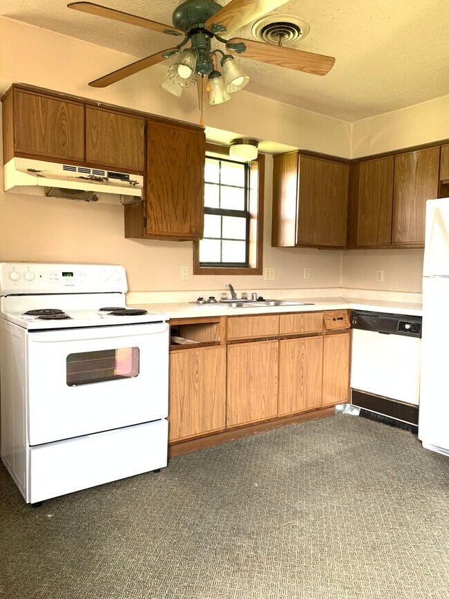 Building Photo - 1706 Belt St