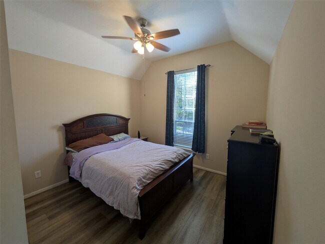 Building Photo - 9222 Symphonic Ln