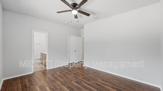 Building Photo - 1035 Cedar Grove Trail