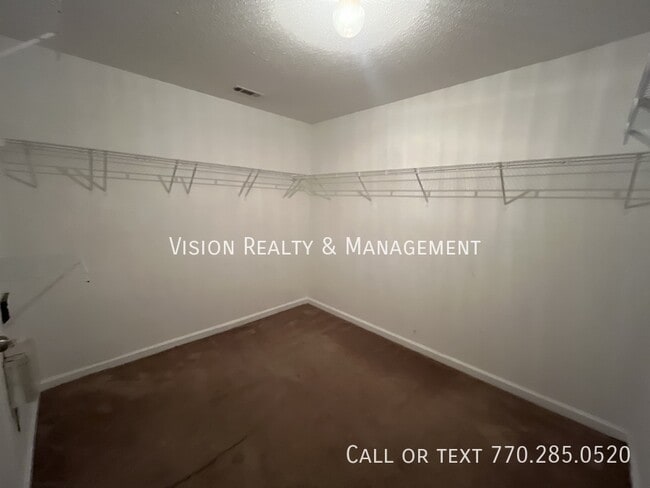 Building Photo - 4694 Glider Cir