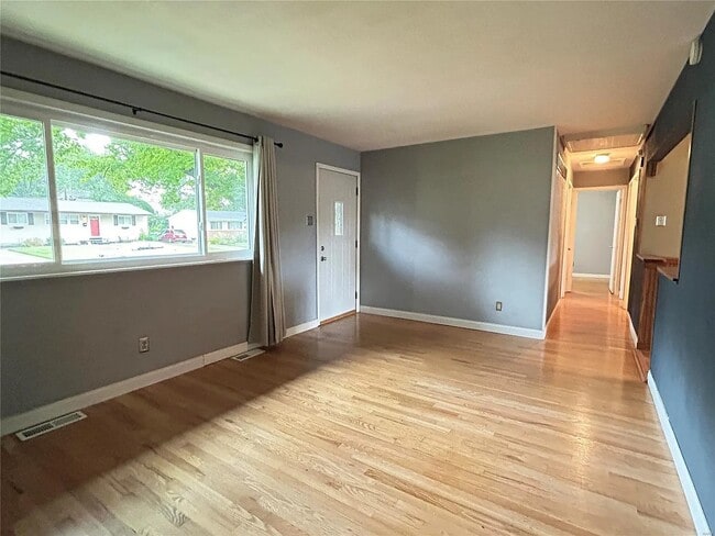 Building Photo - 840 Campion Ln