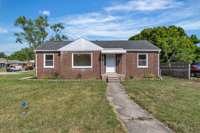Building Photo - 14521 Trenton Rd