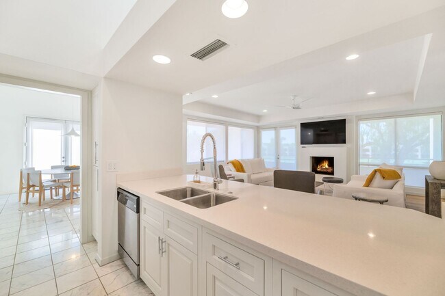 Building Photo - Rates Vary: $4,995 - $7,495